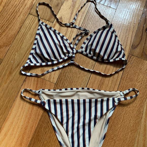 Pacsun Stripped Triangle String Bikini Set - Picture 2 of 10